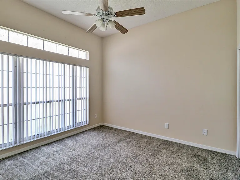 439 Riggs Cir — Photo 4