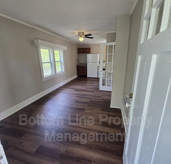 182 Cabarrus Ave E — Photo 1