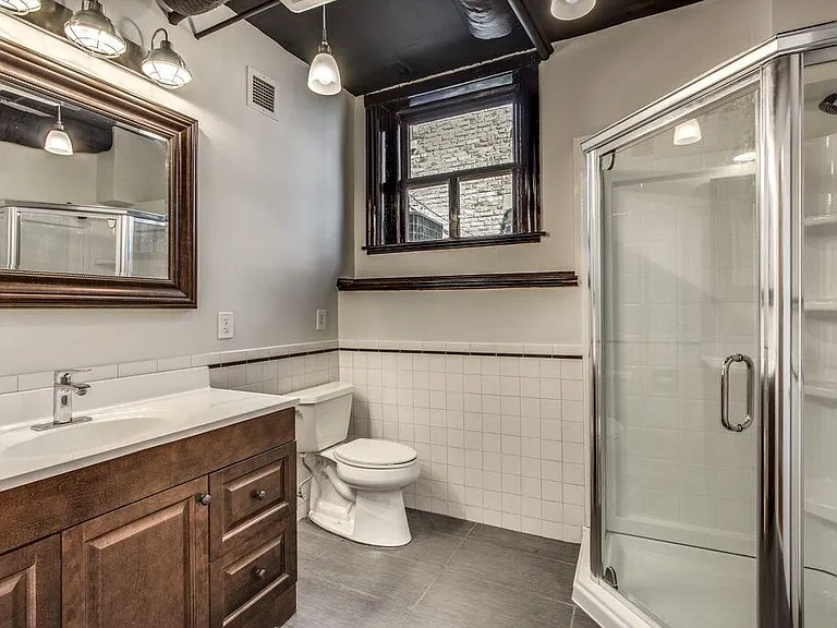 1033 Beacon St #B — Photo 12