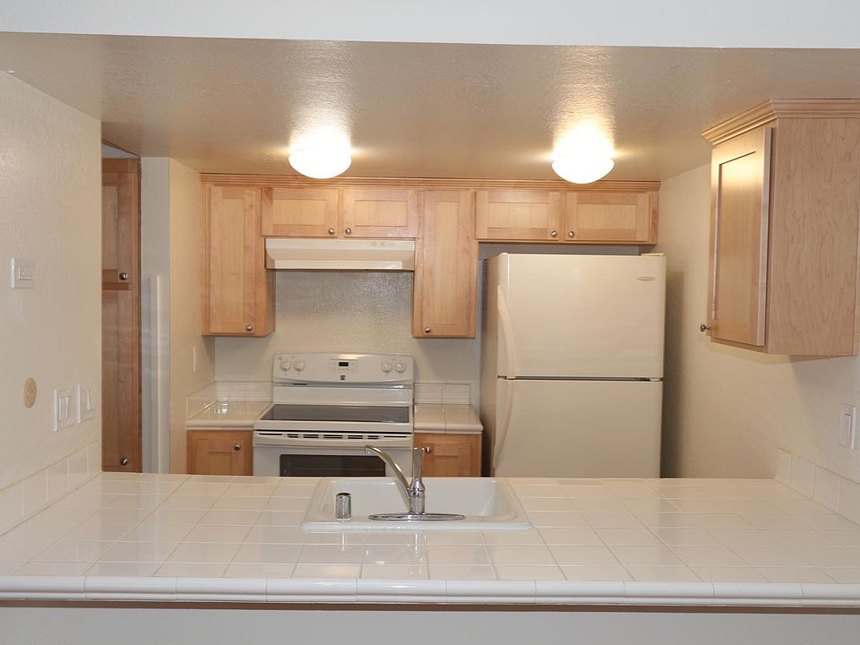 1st image of 21105 White Fir Ct