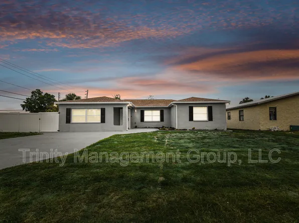 380 Jeru Blvd Room 5, Tarpon Springs, FL 34689