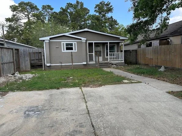 12011 Greencanyon Dr, Houston, TX 77044