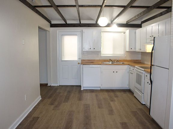5th image of 202 Cedar Ridge Ln