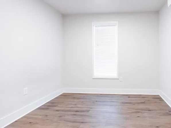 5357 Grays Ave, Philadelphia, PA 19143