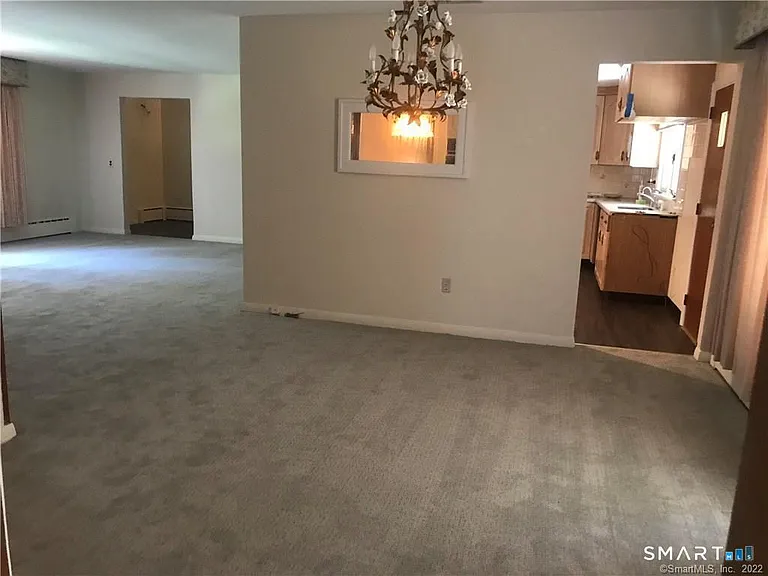 17 Pond Ln — Photo 8