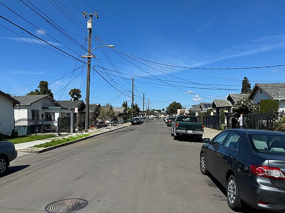 3rd image of 7106 Lockwood St #7106