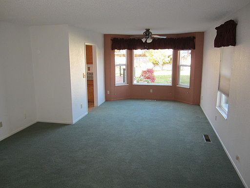 2nd image of 2544 Blue Haven Ln