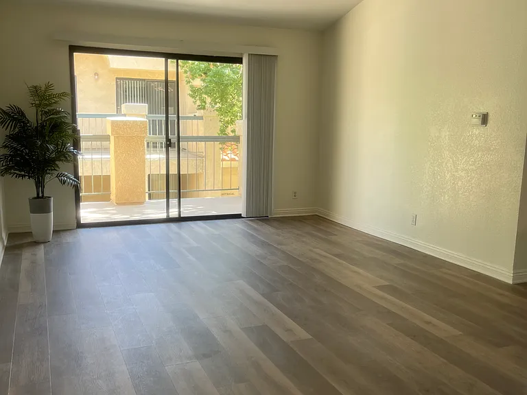 Arroyo Vista Apartments — Photo 37