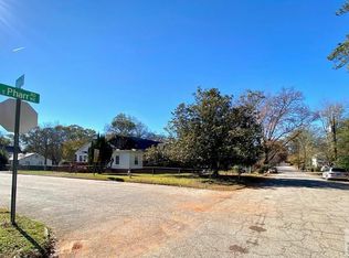 2727 Pharr Rd, Atlanta, GA 30317