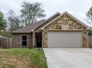 206 Willowbrook Ave, Tyler, TX 75702