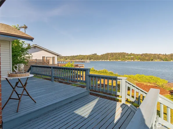 18390 E State Rt 3, Allyn, WA 98524