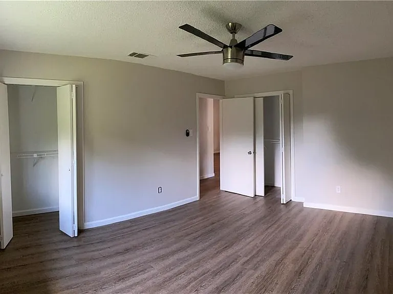 1715 Shadowview Dr #B — Photo 25