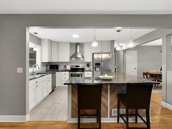 2nd image of 3018 Sumter Ave S