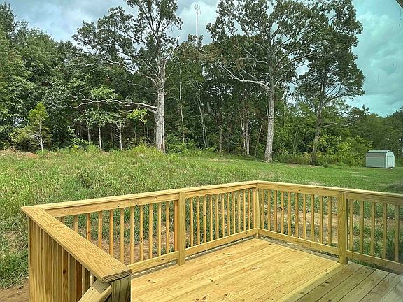 2nd image of 615 Northridge Dr