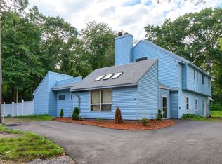 15 Renfrew St, Methuen, MA 01844