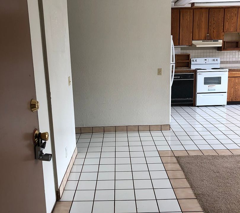 2nd image of 84-755 Ala Mahiku St APT 61B