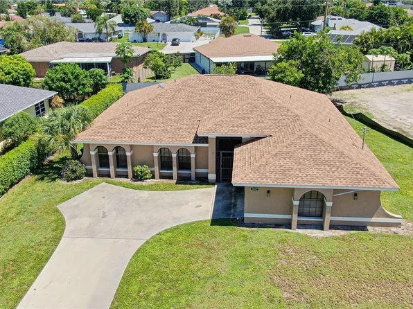 1817 NE Van Loon Ter, Cape Coral, FL 33909