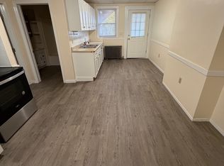 11 Gilbride Ter, Lowell, MA 01851