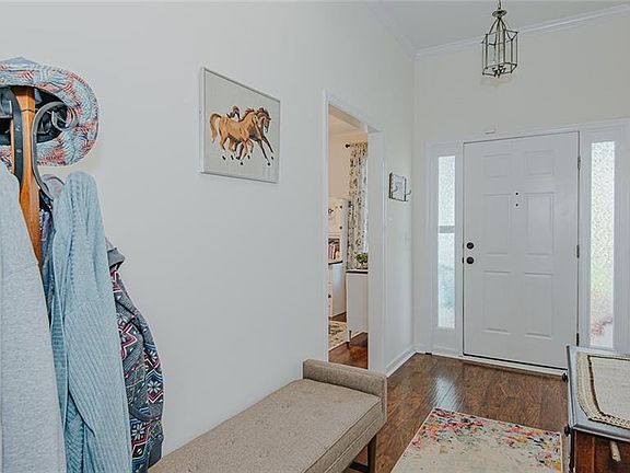 5th image of 1321 Beaufort Dr