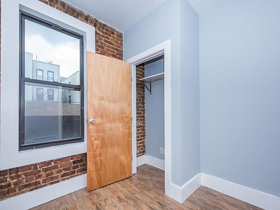 5th image of 31-38 34th St #1R