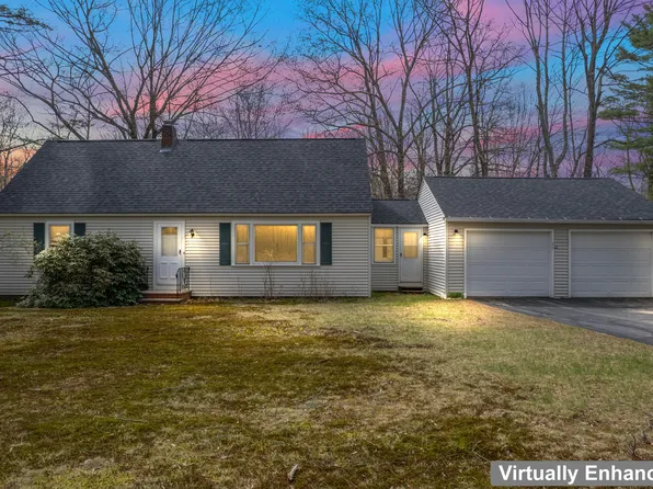 25 Holmes Road, Winthrop, ME 04364