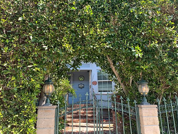 2nd image of 1642 S Catalina St
