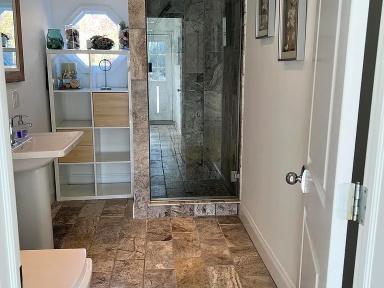 80 Cooper Ave — Photo 15