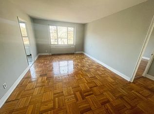 192-20C 67th Ave #3A, Fresh Meadows, NY 11365