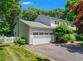 2 E Neck Rd, Huntington, NY 11743