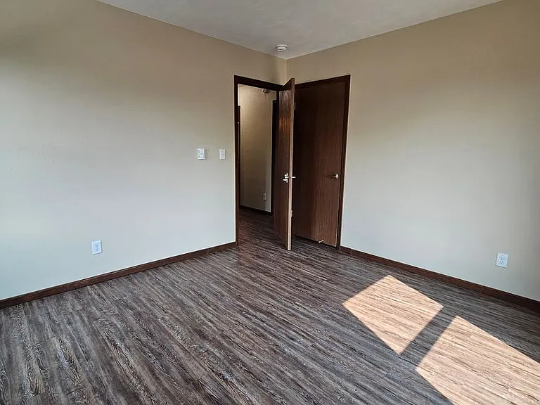427 City Springs Ln — Photo 8