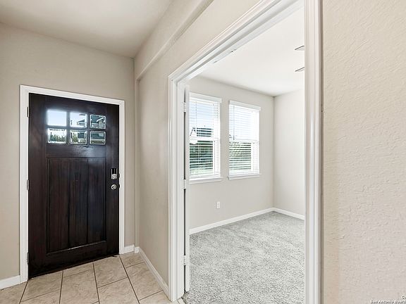 4th image of 1522 Stony Island Dr