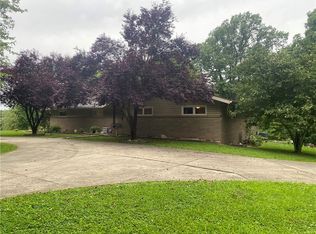 1665 Pleasant Valley Rd, Mount Pleasant, PA 15666