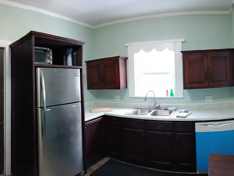 1128 Portage Ave #1A — Photo 11
