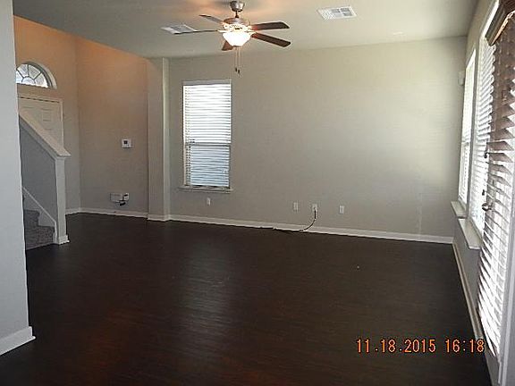 3rd image of 3414 Greyfriar Dr