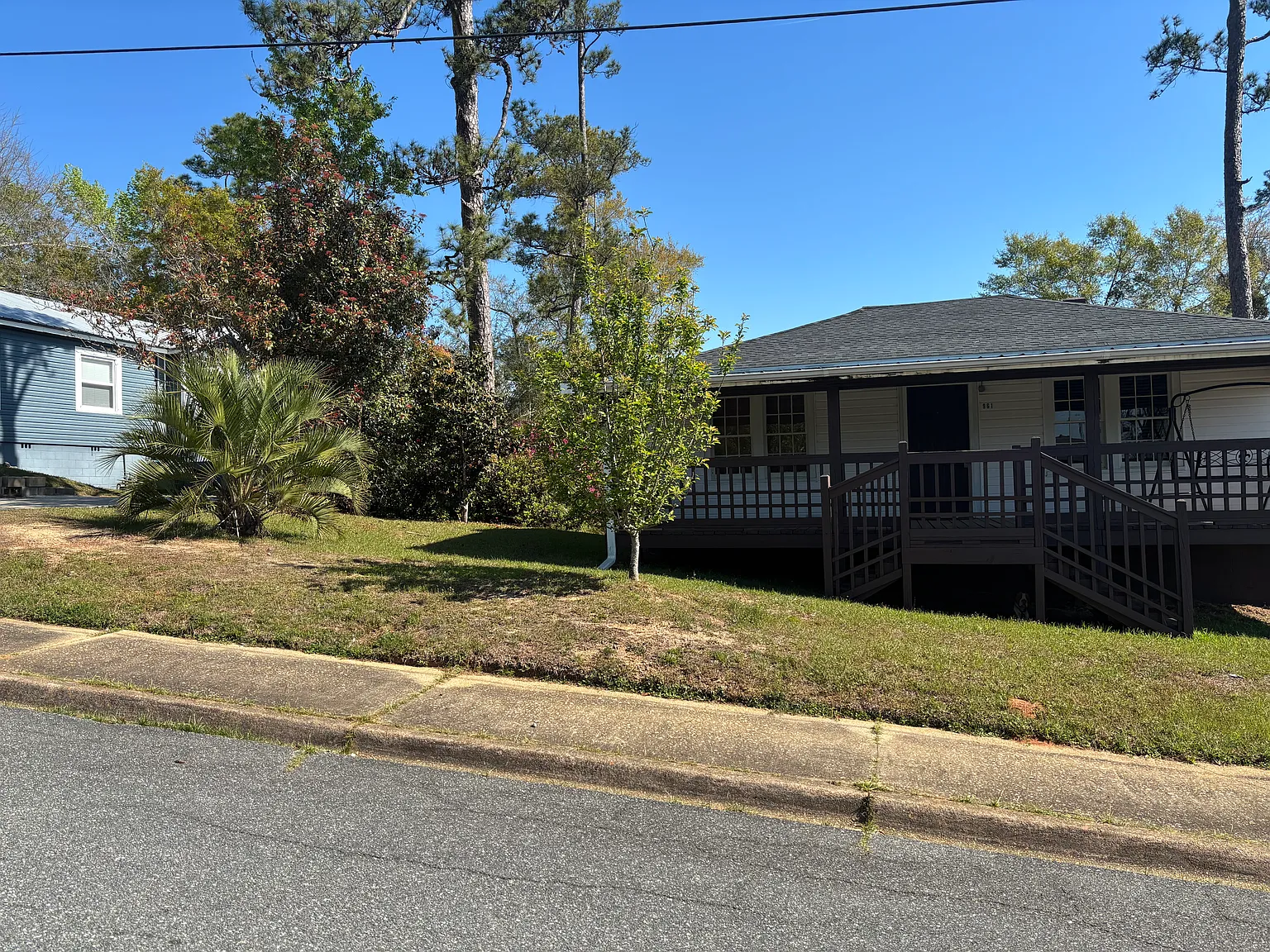 2 bed, 1100 sqft, $900 — Photo 2