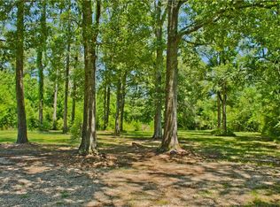 24780 Robinson Rd, Pride, LA 70770