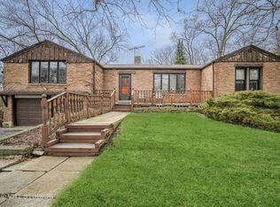 208 N Elmhurst Rd, Prospect Heights, IL 60070