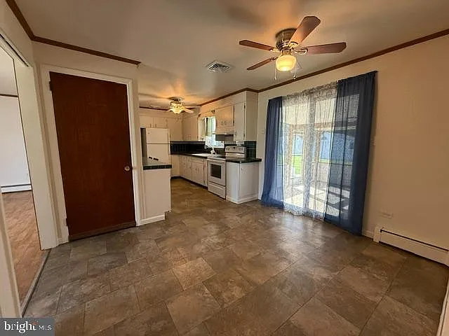 818 Walnut St — Photo 4