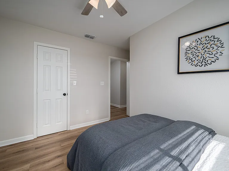 Suite C Bedroom (Private)