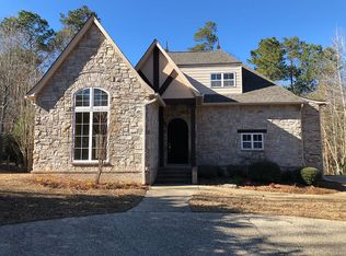75 Monarch Blvd, Hattiesburg, MS 39402