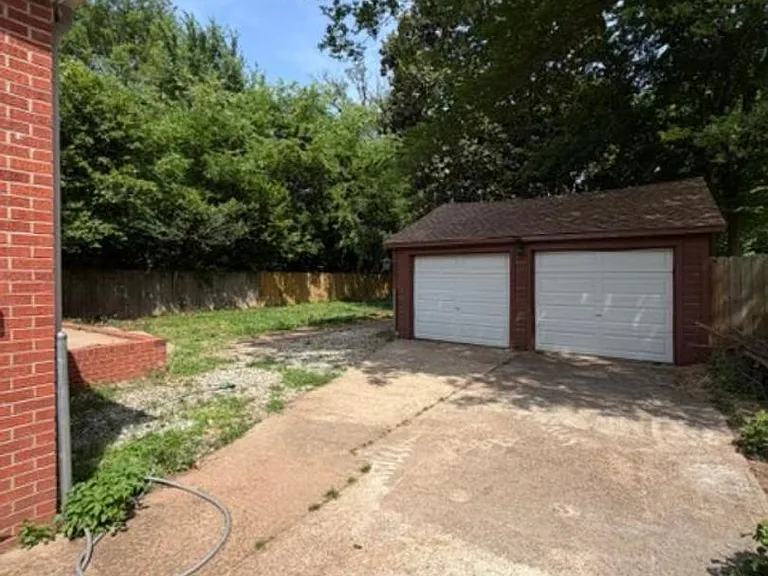 1140 Schex Dr — Photo 42