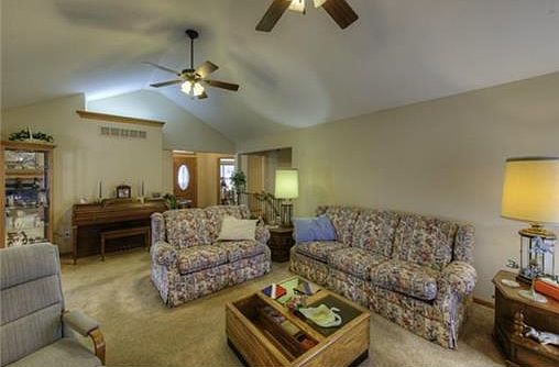 5th image of 3208 S Arrowhead Dr