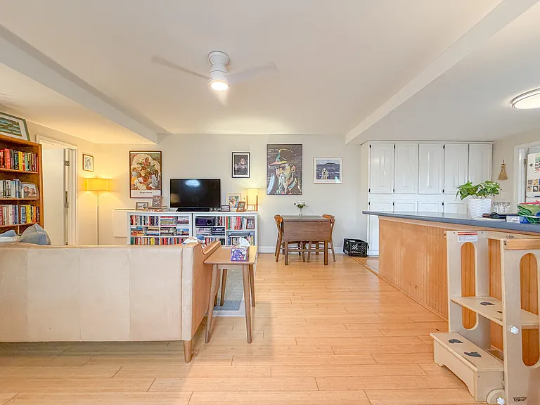 9 Tate St #1 — Photo 8