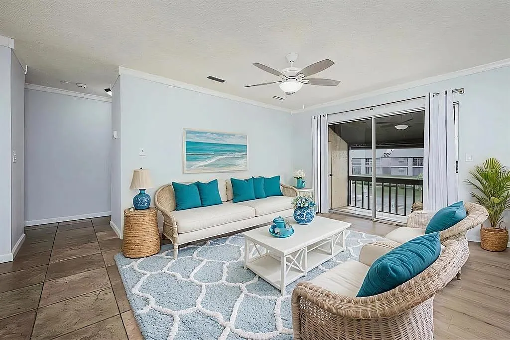 2 bed, 2.0 bath, 967 sqft, $1,700 — Photo 3