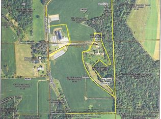61A Sandusky Rd, Hillpoint, WI 53937