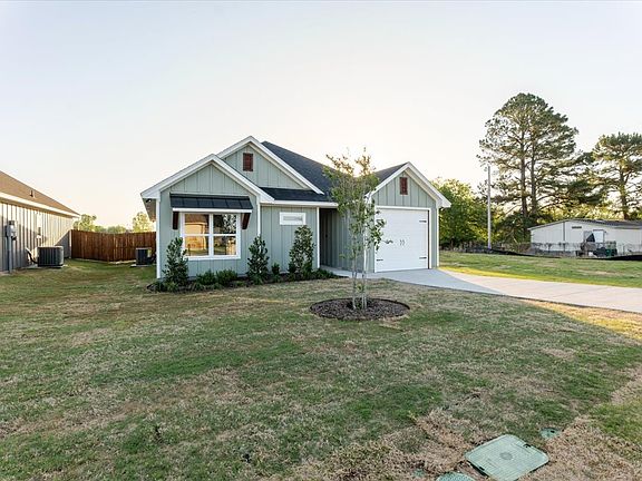 3rd image of 9209 Parkview Cir