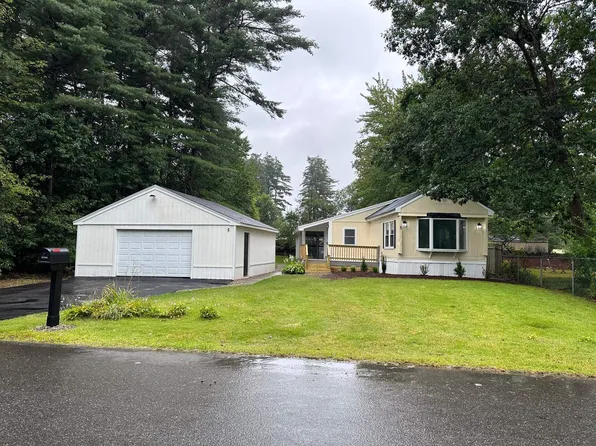 5 Margaret Avenue, Raymond, NH 03077