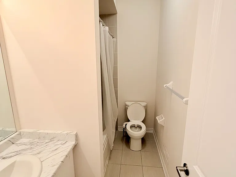 1284 Klondike Dr #UPPER FLOOR — Photo 9