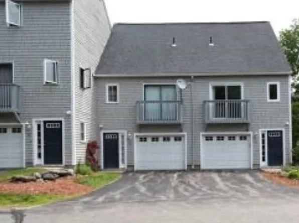 74 Profile Cir, Nashua, NH 03063