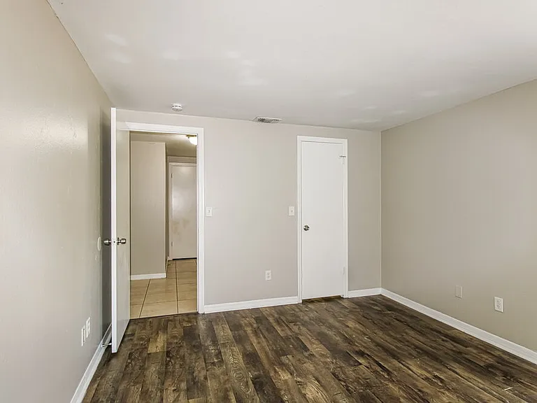 8499 Vicksburg Rd — Photo 13